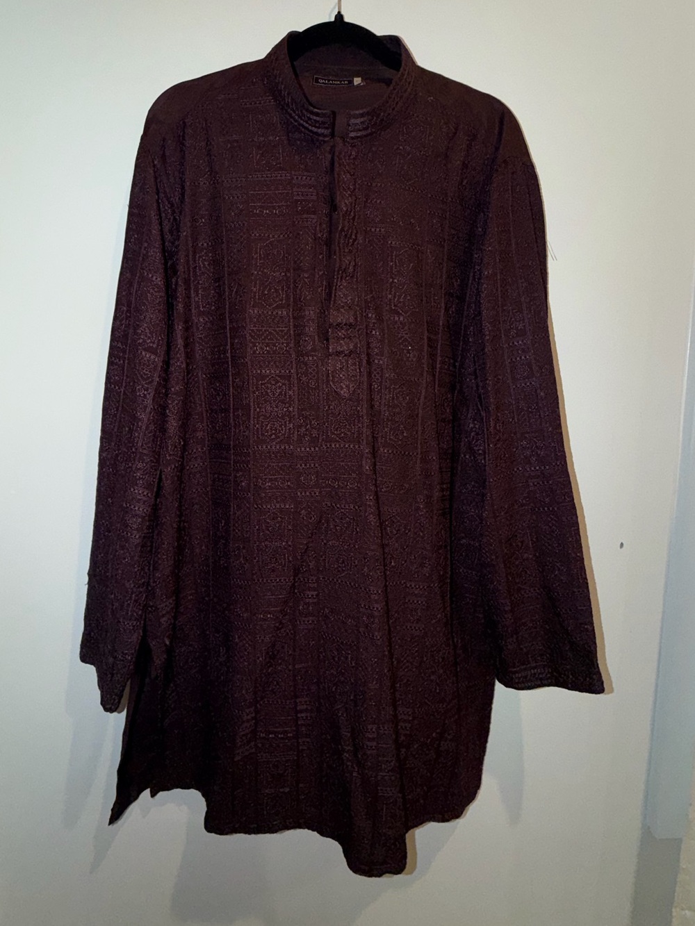 Qalamkar Men’s Pakistani Kurta and Trouser